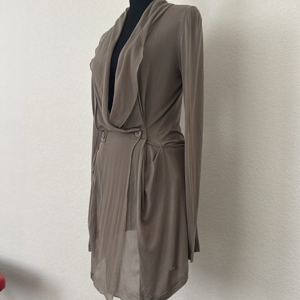 Trendy blouse-dress. - Picture 4 of 4